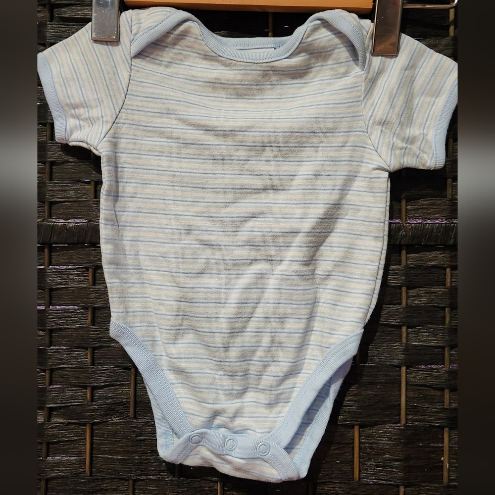 🌟10/10🌟 striped diaper shirt